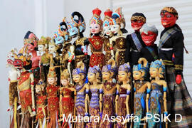 Seni Pertunjukan Teater Boneka Kayu Wayang Golek